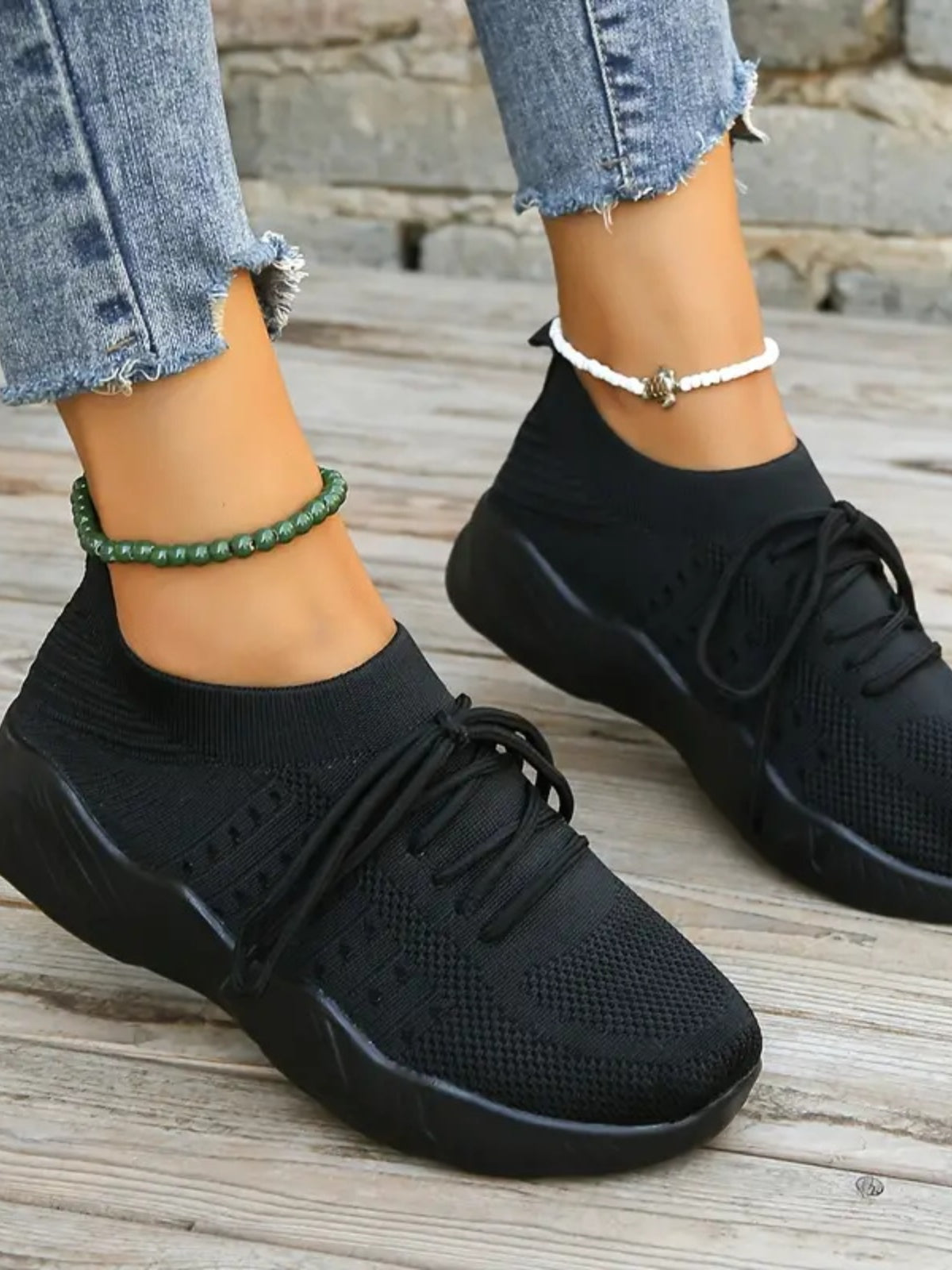 Mesh Round Toe Flat Athletic Sneaker