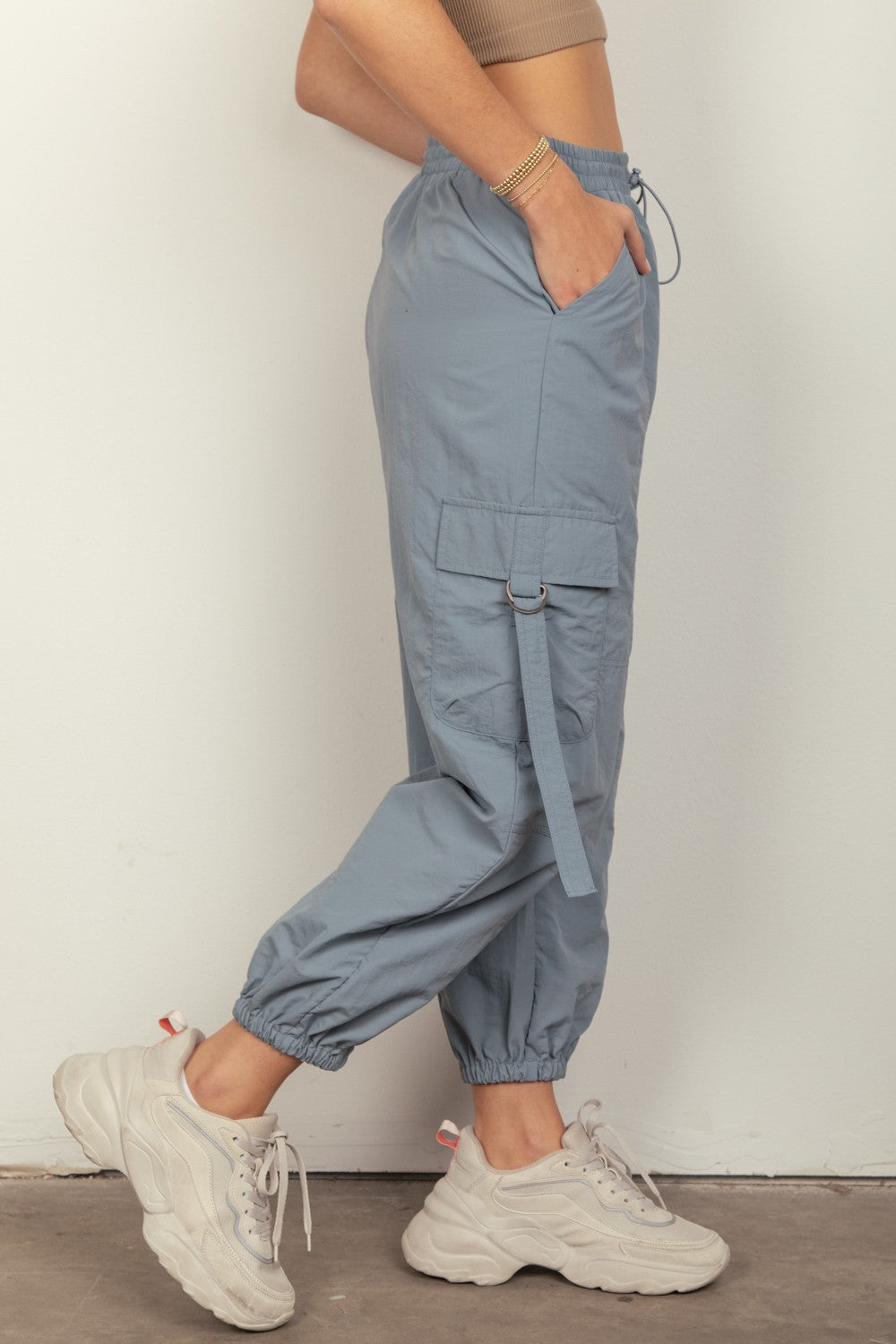 VERY J Elastic Waist Woven Cargo Pants