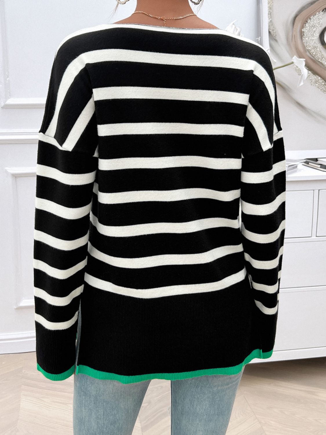 Devine Striped V-Neck Long Sleeve Knit Top