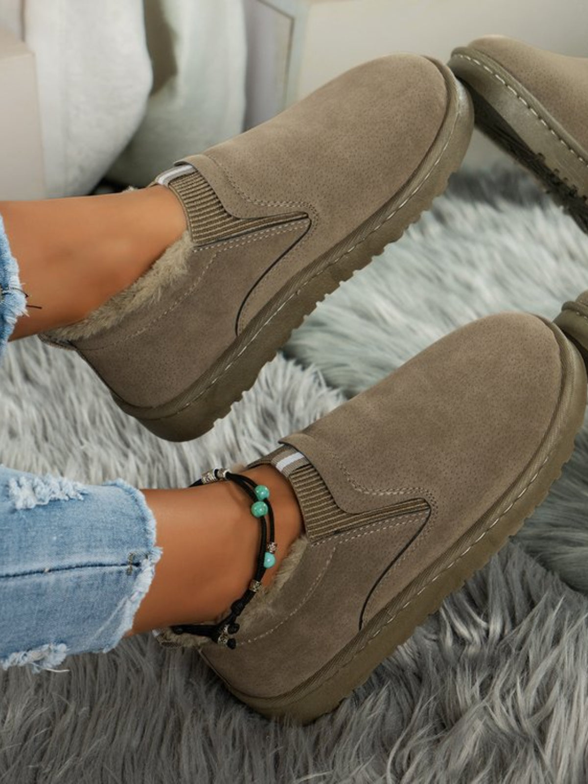 Faux Fur Suede Round Toe Boots