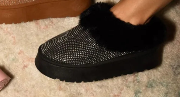 8afb3082-e6c9-47b3-bf37-6a09cc503ec4-Max