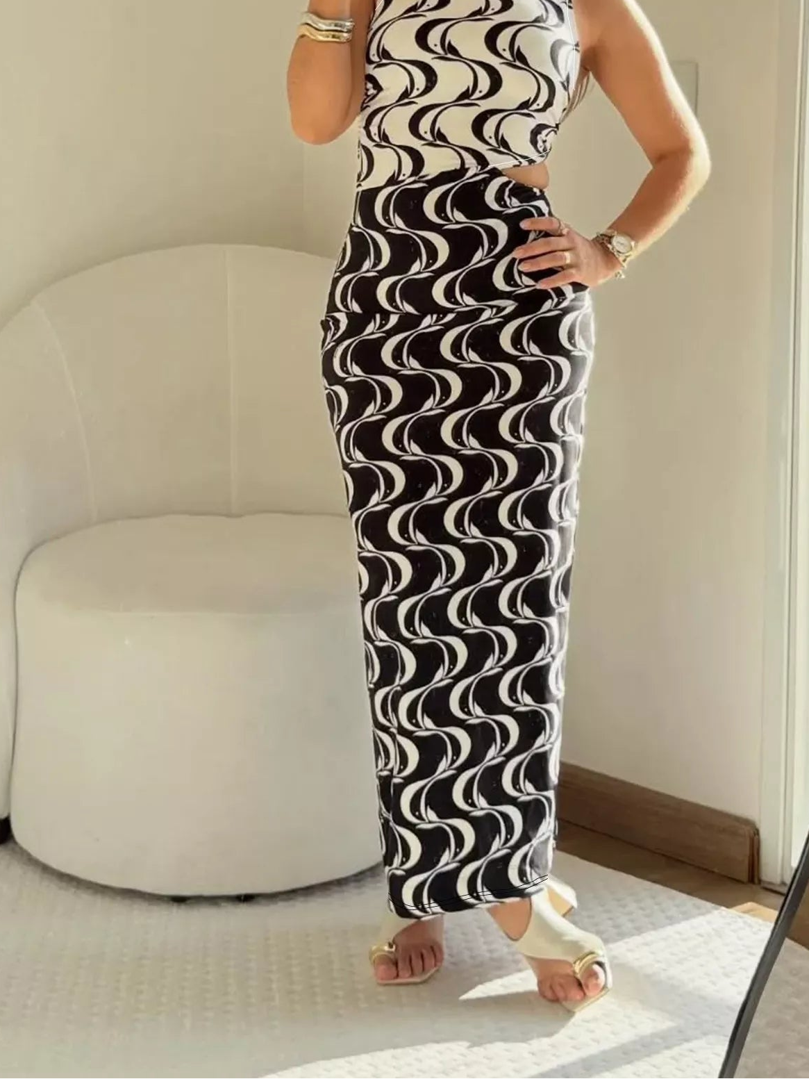 Sleeveless Wave Print Cutout Maxi Dress