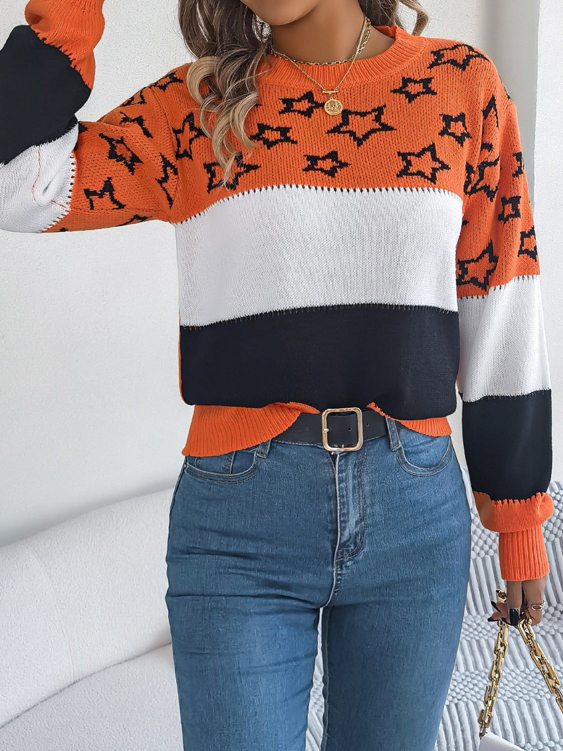 Star Contrast Round Neck Sweater